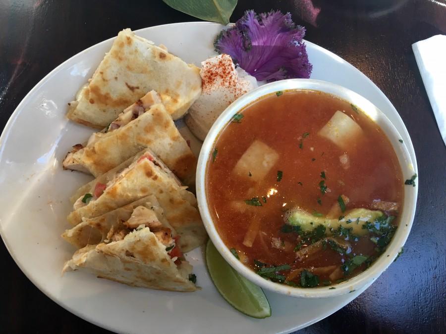 The lunch special consisted of a chicken quesadilla as well as tortilla soup! it just had to be photographed. 