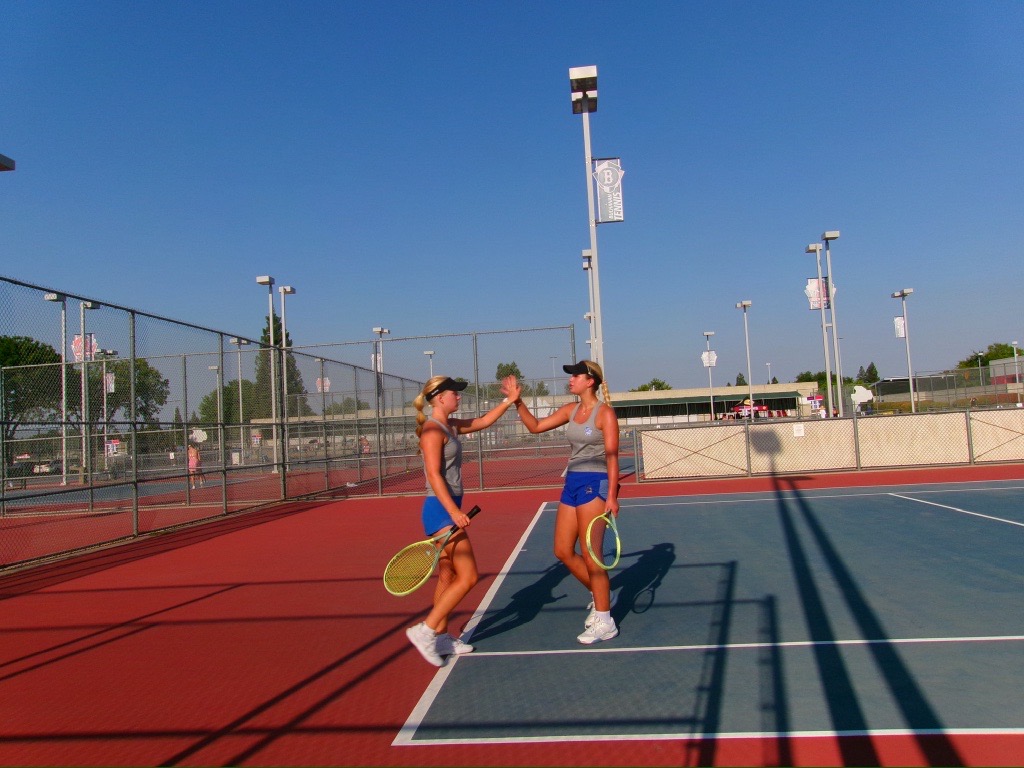 Girl's Tennis